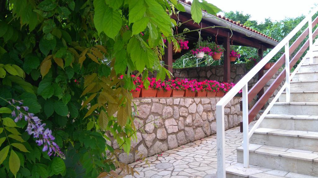 Guest House Djurdjica Драмал Екстериор снимка