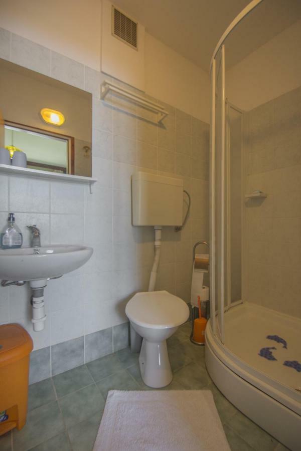 Guest House Djurdjica Драмал Екстериор снимка