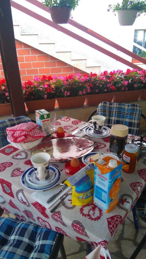 Guest House Djurdjica Драмал Екстериор снимка